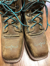 Load image into Gallery viewer, Dan Post 8 shoes steel toed - womens boots