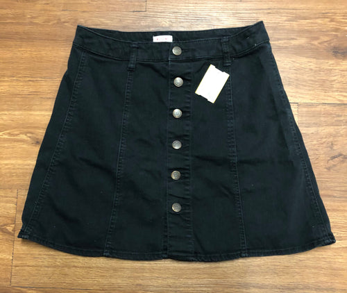Size 8 mossimo Skirt, button front