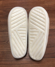 Load image into Gallery viewer, Nike 10 calm slides shoes