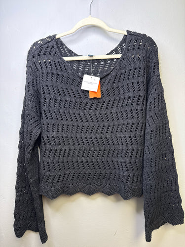 Size L American Eagle bnwt sweater