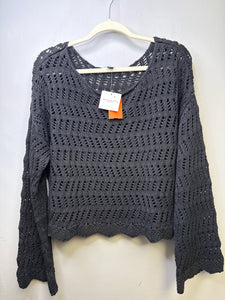 Size L American Eagle bnwt sweater