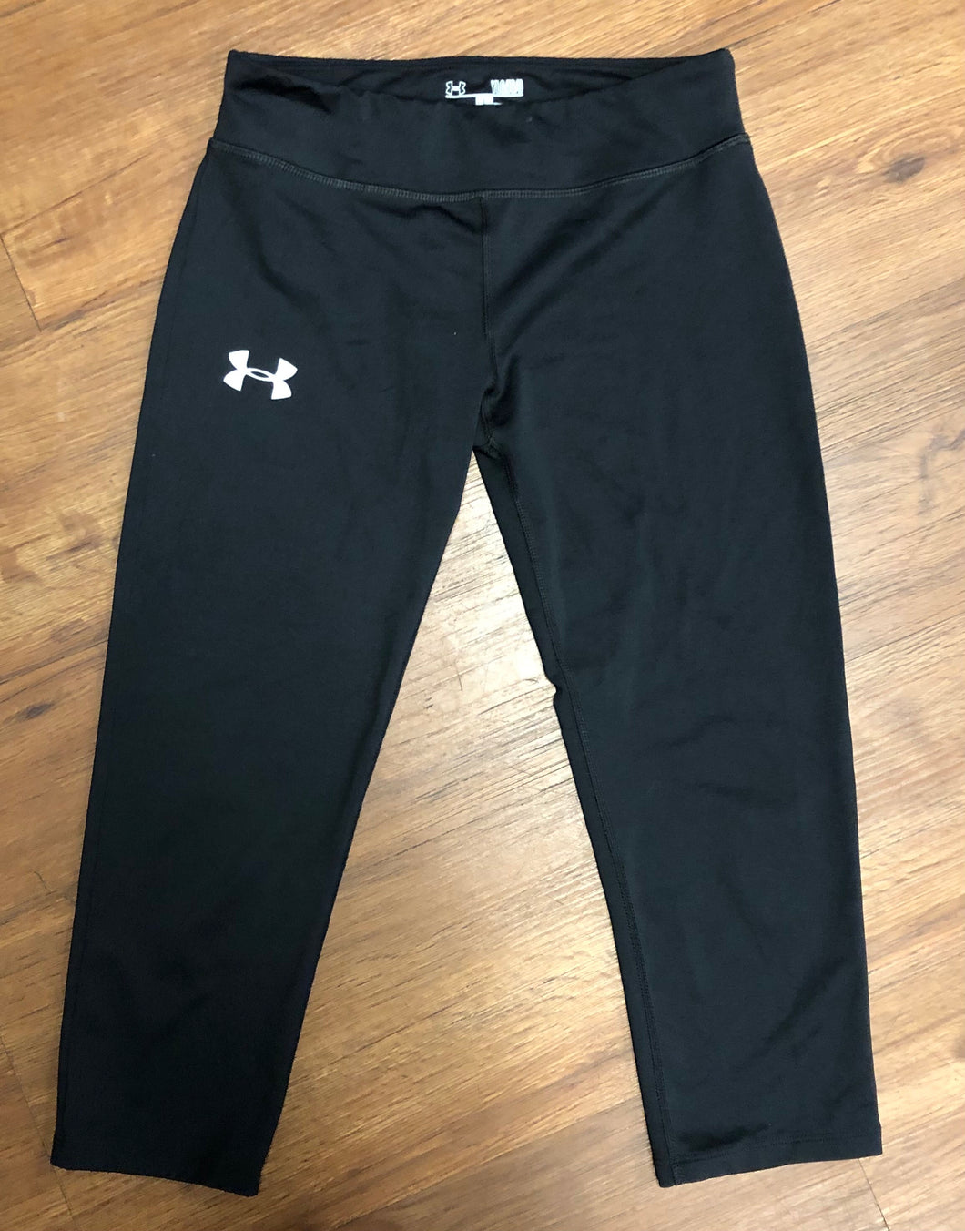 Youth Large under armour capri fitted leggings