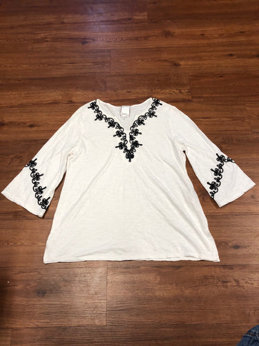 Women's Size 2 Chico's Shirt