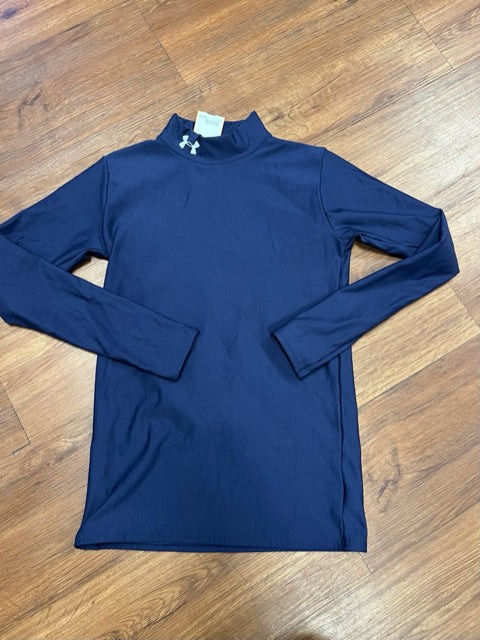 YOUTH XL under armour long sleeve Shirt