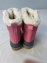 Load image into Gallery viewer, Cat &amp; Jack 1 shoes
