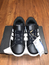 Load image into Gallery viewer, Adidas Shoes/Boots NEW with tags