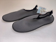 Load image into Gallery viewer, BNWT Boy's Size 4 Cat &amp; Jack Water Shoes