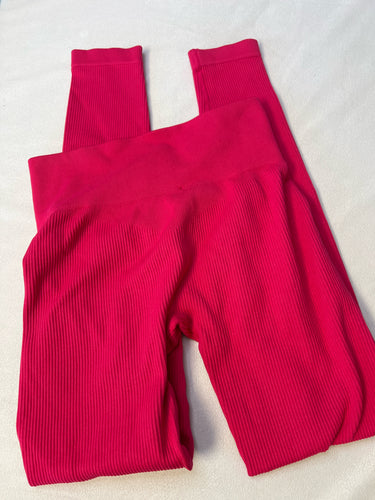 Size M Bo + Tee Leggings