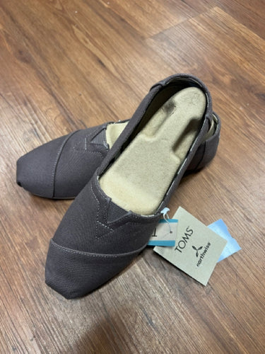 Toms 7.5 shoes