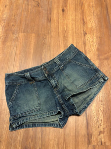 Size 5/6 aero Shorts