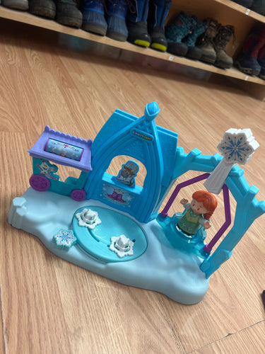 Little People Frozen Set with Anna Figure