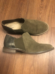 Clarks 6.5 shoes