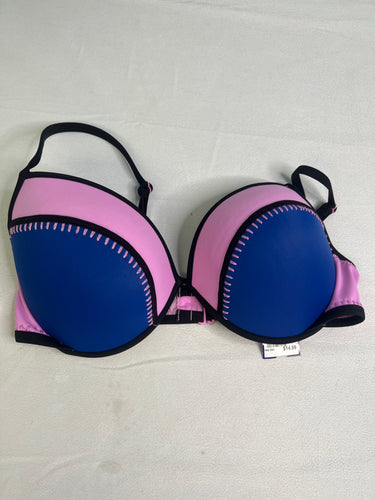 Size 36DD Victoria Secret swim top