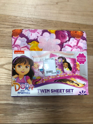 Dora & Friends Twin Sheet Set