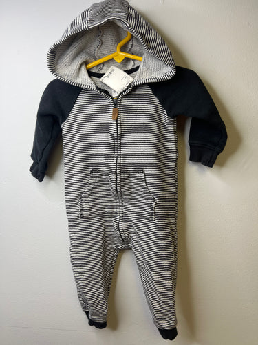 Boys 12 Months Carters outfit