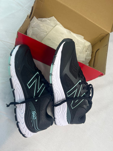 New Balance 8 shoes