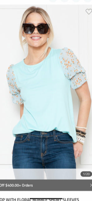 Size Small solid top with floral bubble short sleeves