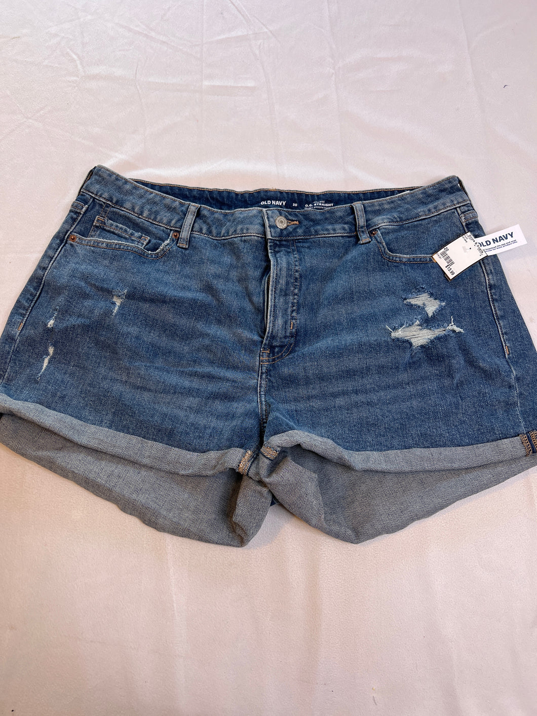 Womens BNWT Size 20 old navy Shorts