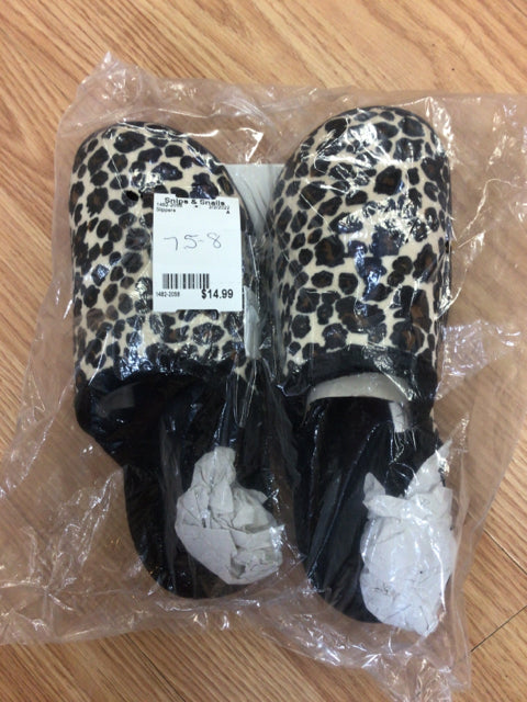 Womens 7.5/ 8  Leopard slippers