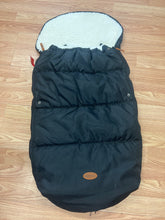Load image into Gallery viewer, Graco Fleece lined car seat cover