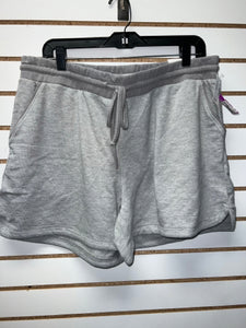 womens  bnwt Size 1X Maurices Shorts/ gray