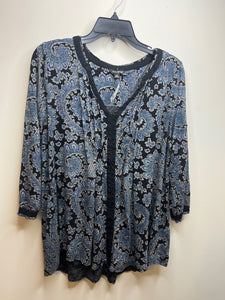 Size 2X Lucky Brand top